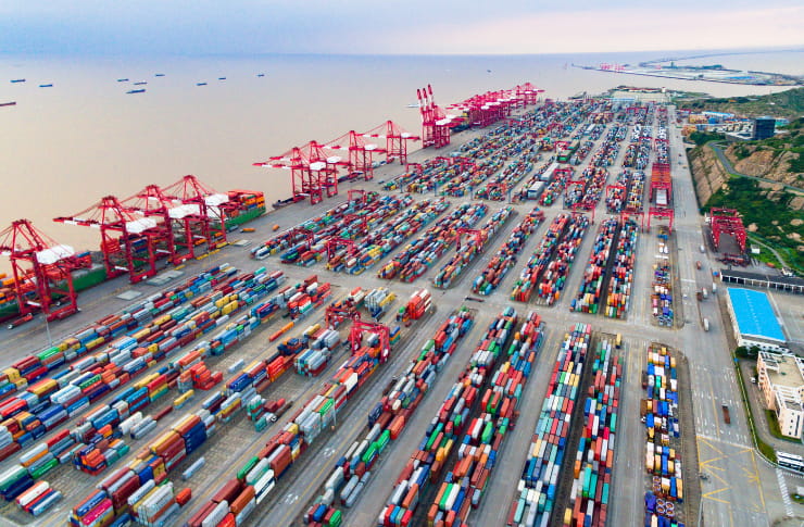 解説】海上コンテナの通関の種類と関税・減価償却・耐用年数について